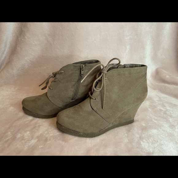Wedge booties - Picture 3 of 4
